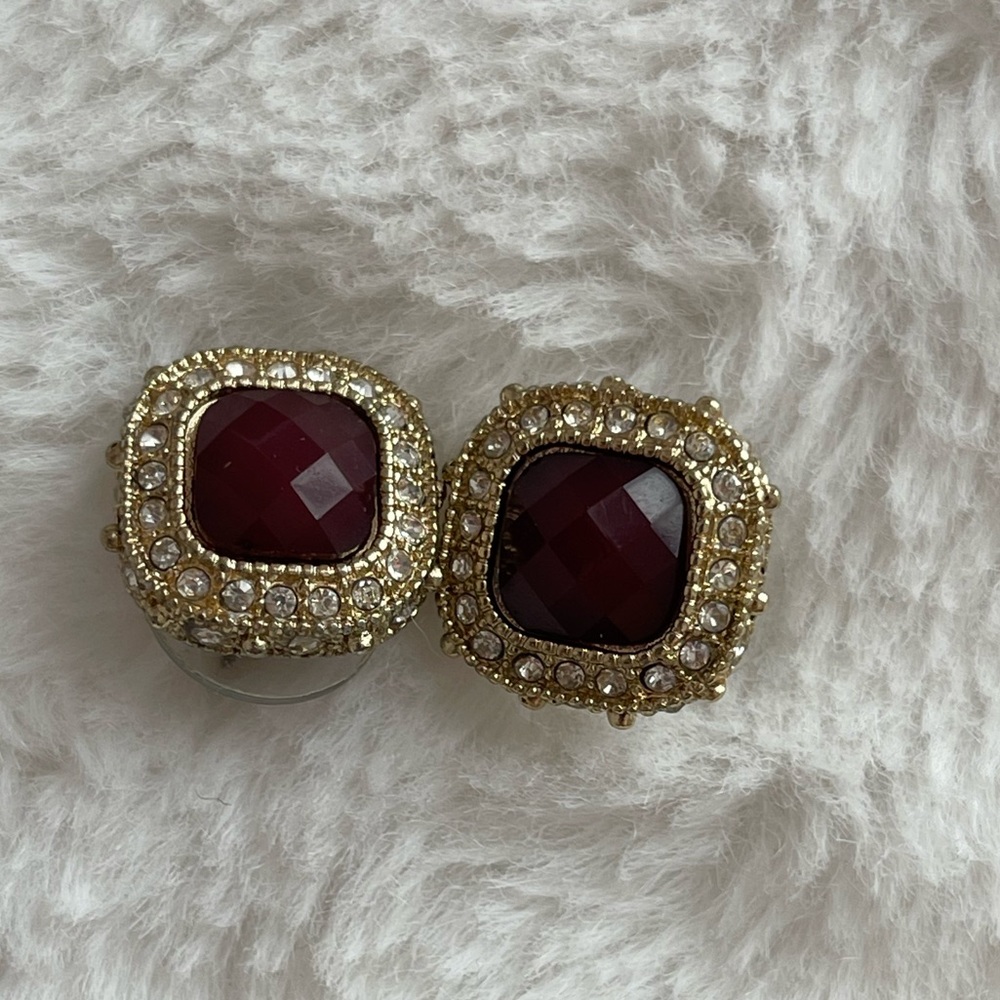 Women earring